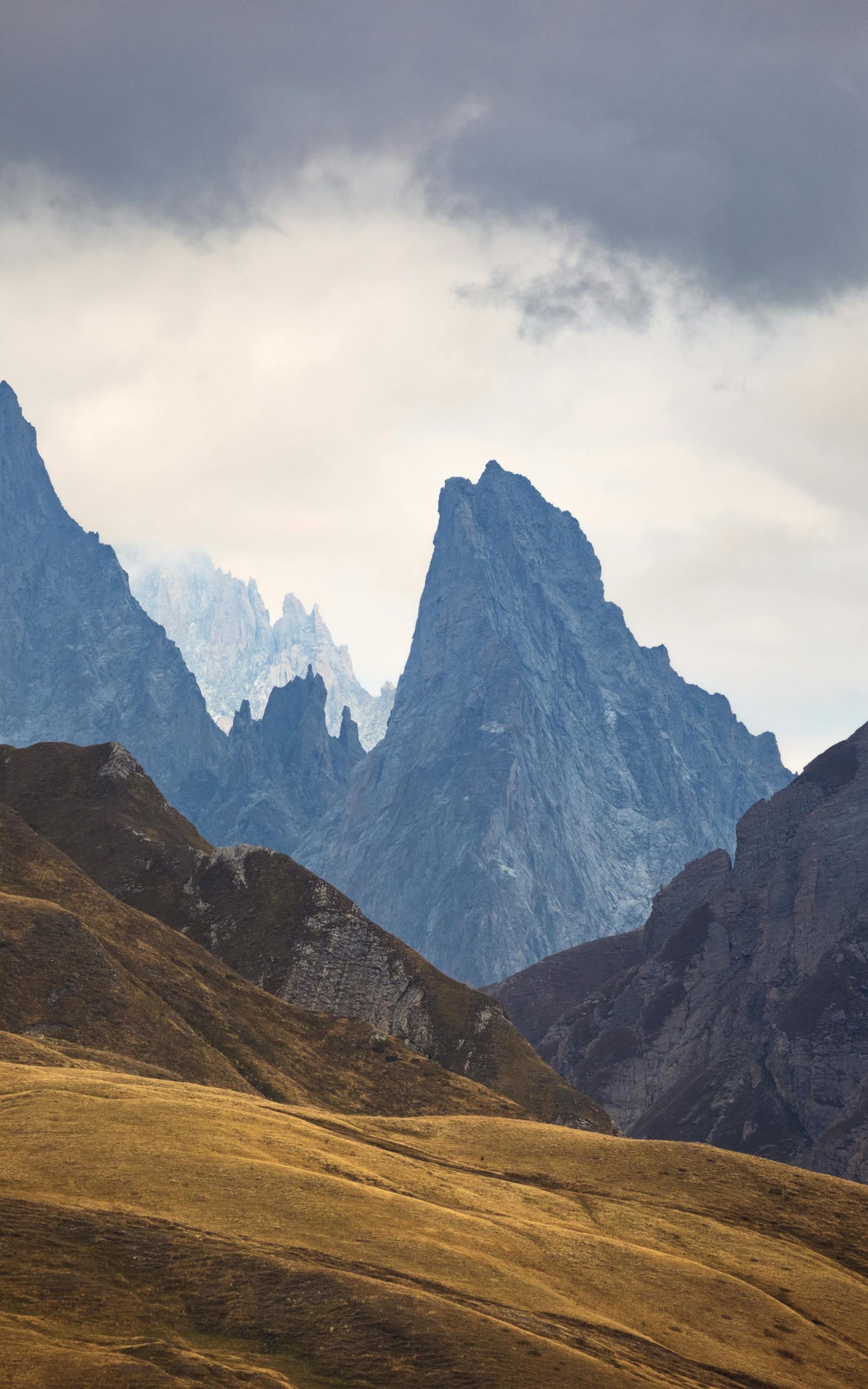 NAVIGATING YOUR FIRST ROCK CLIMBING PLATEAU